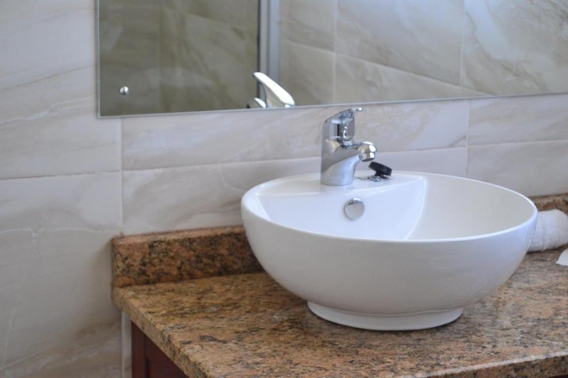 הארארה Pemabwe Guest Lodge מראה חיצוני תמונה